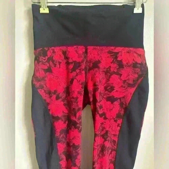 Lululemon Athletica Train Times Fast Pace 25” Leggings Carminetrue Red Black - Picture 5 of 10